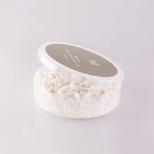 Load image into Gallery viewer, マイクロコットンスティック先端交換用。大容量の300個入り.。  スティックの先端を外し、付け替えてお使いいただけます。