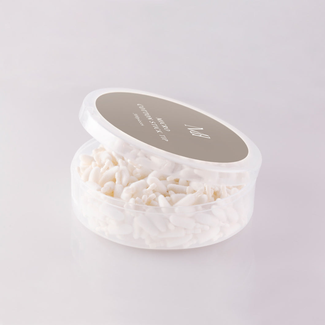 マイクロコットンスティック先端交換用。大容量の300個入り.。  スティックの先端を外し、付け替えてお使いいただけます。